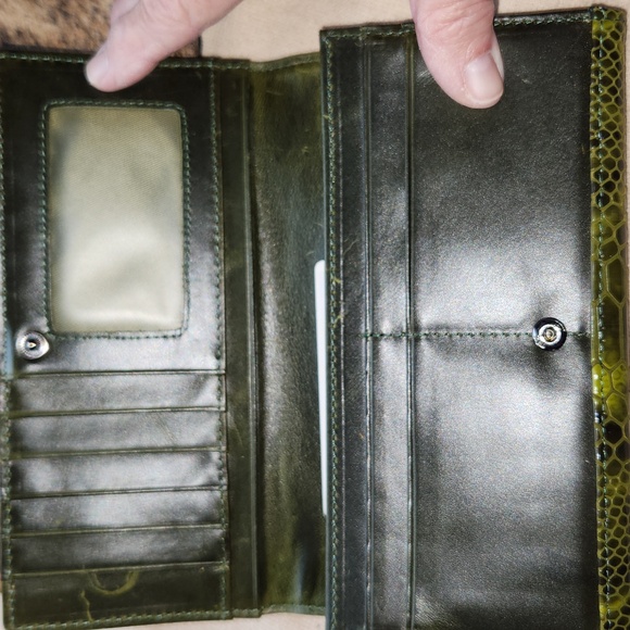 Bundle Of Wallets - Picture 10 of 12